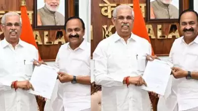 മന്ത്രിമാരുടെ പട്ടിക തയാർ; പട്ടിക വിഡി സതീശൻ ​ഗവർണർക്ക് കൈമാറി, നാളെ സത്യപ്രതിജ്ഞ