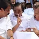 'മുഖ്യമന്ത്രിയും കുഞ്ഞാലിക്കുട്ടിയും നോർത്ത് ബ്ലോക്കിൽ മൂന്നാം നിലയിൽ, ചെന്നിത്തലയും അനിൽകുമാറും പഴയ ഓഫീസിൽ തന്നെ'; മന്ത്രിമാരുടെ ഓഫീസുകൾ നിശ്ചയിച്ചു