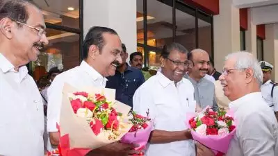 'വന്ദേ മാതരം മുഴുവനായും ആലപിക്കണമെന്നതാണ് പ്രോട്ടോക്കോൾ, എന്നാല്‍ ഉണ്ടായില്ല'; അതൃപ്തി അറിയിച്ച് ഗവര്‍ണര്‍