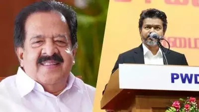 'തമിഴ്‌നാടിന്റെ ചരിത്രത്തിൽ ഒരു പുതിയ യുഗം പിറക്കുകയാണ്'; മുഖ്യമന്ത്രി വിജയ്‌യെ അഭിനന്ദിച്ച് രമേശ് ചെന്നിത്തല