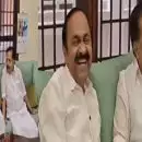 ആഭ്യന്തരം ചെന്നിത്തലയ്ക്ക്?; അനുനയ നീക്കത്തിന് രണ്ടാം വട്ടവും രമേശ് ചെന്നിത്തലയെ കണ്ടു വി ഡി സതീശന്‍; ആഭ്യന്തരം നല്‍കിയാല്‍ ധനകാരം കയ്യില്‍ വെയ്ക്കും