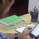 ക്ലാസ് മുറികളിൽ അധ്യാപകർ മൊബൈൽ ഉപയോഗിക്കേണ്ട, സോഷ്യൽ മീഡിയ ഇടപെടലും ഒഴിവാക്കണം: ജില്ലാ വിദ്യാഭ്യാസ ഓഫീസർ