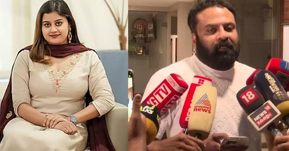 'ഇതുവരെ അമ്മയുടെ കാര്യം പറഞ്ഞ് ഞാൻ നിങ്ങളുടെ മുൻപിൽ വന്നിട്ടില്ലല്ലോ? ഈ വെള്ളിടി വാർത്ത കേട്ടപ്പോഴാണ് സംസാരിക്കാമെന്നു തീരുമാനിച്ചത്'; ടിനി ടോം