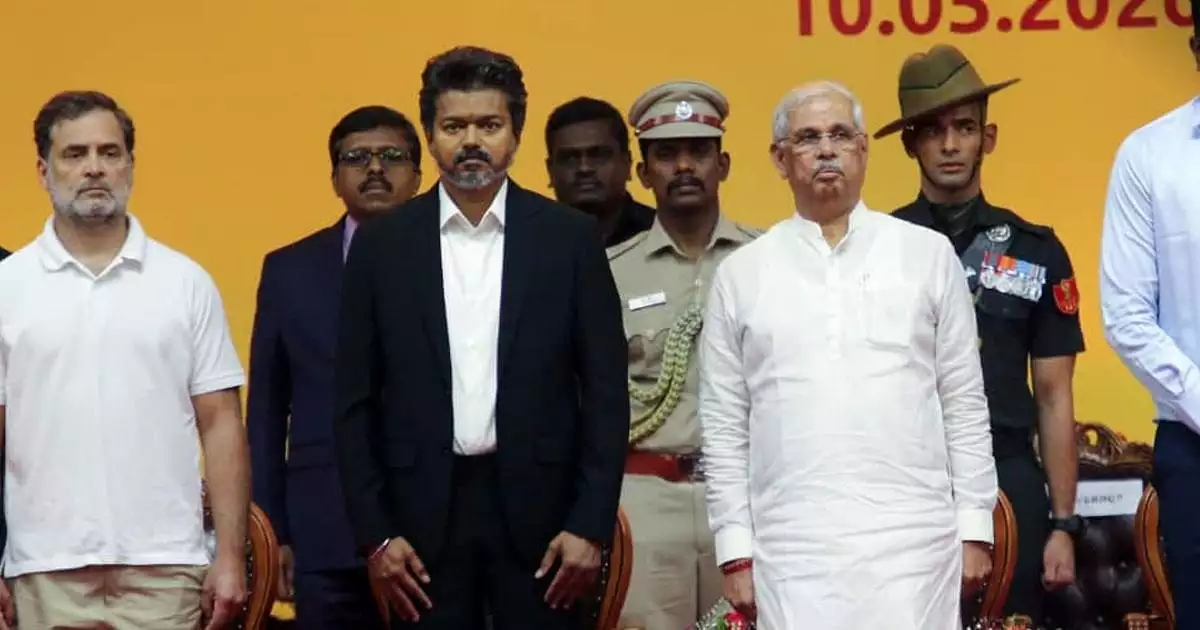 'വന്ദേമാതരം ആദ്യം പാടിയത് ലോക്ഭവന്റെ നിർദേശ പ്രകാരം'; വിശദീകരണവുമായി ടിവികെ
