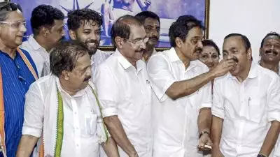 ആരാകും കോൺഗ്രസ് മുഖ്യമന്ത്രി? എഐസിസി നിരീക്ഷകരുടെ കൂടിക്കാഴ്ച്ച തുടരുന്നു, 2021 ആവർത്തിക്കരുതെന്ന് നിർദേശം