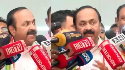 'പെട്രോൾ വില വർധനയിൽ ജനത്തിനുള്ള ആഘാതം കുറയ്ക്കാൻ ശ്രമം നടത്തും, ഇന്ധന സെസ് പിൻവലിക്കുന്നത് പരിഗണിക്കും'; വി ഡി സതീശൻ