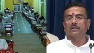 പശ്ചിമ ബംഗാളിൽ സ്കൂളുകൾക്ക് പിന്നാലെ മദ്രസകളിലും വന്ദേമാതരം നിർബന്ധമാക്കി ബിജെപി സർക്കാർ; അസംബ്ലികളിലും ആലപിക്കണം