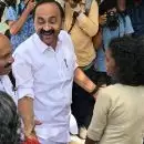 ആശമാരുടെ സമരം ഓണറേറിയം 21,000 രൂപയാക്കാൻ; ആദ്യ മന്ത്രിസഭാ യോഗത്തിൽ 3,000 കൂട്ടിയെന്ന് മുഖ്യമന്ത്രി, അടുത്ത ഘട്ടത്തിൽ വീണ്ടും ഉയർത്തും
