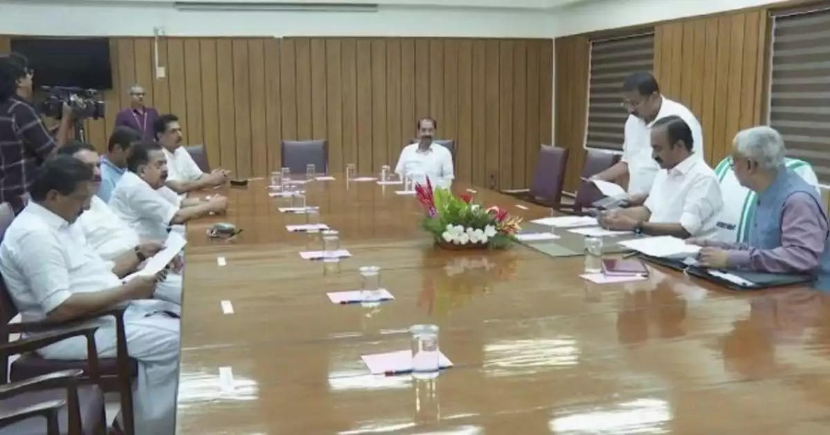 വകുപ്പ് വിഭജനത്തിൽ തർക്കം നീങ്ങി, യുഡിഎഫ് സർക്കാരിൽ മന്ത്രിമാരുടെ വകുപ്പ് വിഭജനം പൂർത്തിയായി; പട്ടിക ഗവർണർക്ക് കൈമാറി