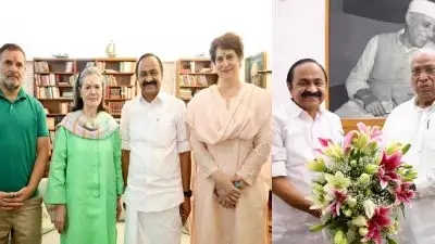 ഡൽഹിയിലെത്തി മുതിർന്ന നേതാക്കളെ കണ്ട് മുഖ്യമന്ത്രി വിഡി സതീശൻ; ചൊവ്വാഴ്ച പ്രധാനമന്ത്രിയുമായി കൂടിക്കാഴ്ച നടത്തും