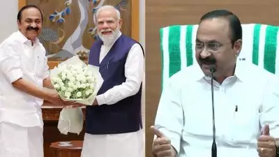 'മോദിയെ കണ്ടപ്പോള്‍ ഉടനെ പിണറായിയുടെ വീട്ടില്‍ റെയ്ഡ് ചെയ്യണമെന്ന് പറഞ്ഞു, മുന്‍മന്ത്രിമാരായവര്‍ ഉള്‍പ്പടെയുള്ളവര്‍ ഇക്കാര്യം പറഞ്ഞതുകേട്ടപ്പോള്‍ ചിരിക്കണോ കരയണോ'; വി ഡി സതീശൻ