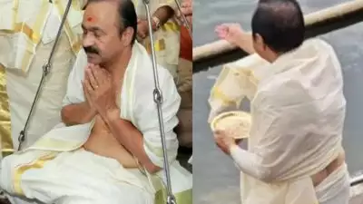 ഗുരുവായൂരിൽ വെണ്ണ കൊണ്ട് തുലാഭാരം, തൃപ്രയാറ് മീനൂട്ട്, കദളികുല, 101 വെടിവഴിപാട്; മുഖ്യമന്ത്രിക്കായി കോൺഗ്രസ് നേതാവിന്‍റെ ശയനപ്രദക്ഷിണവും
