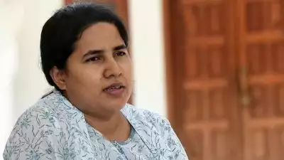 മാസപ്പടി കേസ്; വീണയ്ക്ക് വെള്ളിയാഴ്ച വരെ ഇഡി നോട്ടീസ് അയക്കില്ല, ഹൈക്കോടതി ഉത്തരവിന് ശേഷം നടപടി