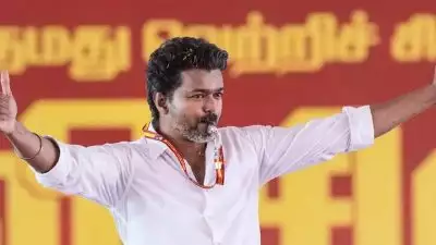 തമിഴ്നാട്ടിൽ സർക്കാർ രൂപീകരണത്തിന് ചർച്ചകൾ സജീവമാക്കി ടിവികെ; കോൺ​ഗ്രസ് പിന്തുണയ്ക്ക് പിന്നാലെ സിപിഐക്കും സിപിഎമ്മിനും വിജയ് കത്ത് നല്‍കി