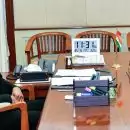ബ്രിട്ടീഷ് കാലത്തെ 'വിഐപി സംസ്കാരം' വേണ്ട; തന്റെ ഓഫീസ് കസേരയിലെ വെള്ള ടവൽ നീക്കം ചെയ്ത് മുഖ്യമന്ത്രി ജോസഫ് വിജയ്