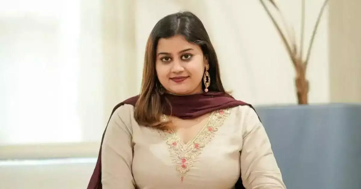 'ഏതെല്ലാം വ്യവസ്ഥകൾ ലംഘിച്ചു എന്ന് വ്യക്തമാക്കണം, ലക്ഷ്മിപ്രിയയും ടിനി ടോമും ആയുള്ള വിഷയങ്ങൾ വ്യക്തിപരം'; 'അമ്മയുടെ' കാരണം കാണിക്കൽ നോട്ടീസിന് രാത്രി തന്നെ മറുപടി നൽകി അൻസിബ ഹസൻ