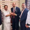 'തൂഫാൻ കെയറുമായി' ആസ്റ്റർ മെഡിസിറ്റി സഹകരിക്കും; ഡോക്ടർ ആസാദ് മൂപ്പനുമായി കൂടിക്കാഴ്ച നടത്തി ആഭ്യന്തര മന്ത്രി