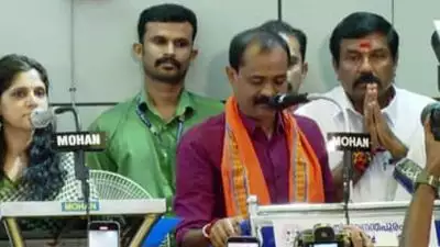 തിരുവനന്തപുരം കോർപ്പറേഷനിലെ ദൈവങ്ങളുടെ പേരിലെ സത്യപ്രതിജ്ഞ അസാധുവെന്ന് കോടതി; 20 കൗൺസിലർമാർ വീണ്ടും സത്യപ്രതിജ്ഞ ചെയ്യണമെന്ന് നിർദേശം