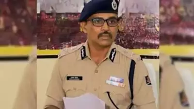 കോണ്‍സ്റ്റബിളിനെ കൊണ്ട് വീട്ടുജോലികള്‍ ചെയ്യിച്ചു; ഐപിഎസ് ഉദ്യോഗസ്ഥനെ സസ്‌പെന്‍ഡ് ചെയ്ത് ഒഡിഷ സര്‍ക്കാര്‍