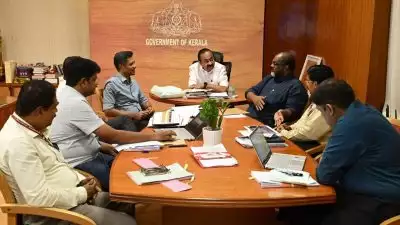 കെഎസ്ആർടിസിയിലെ സ്ത്രീകളുടെ സൗജന്യ യാത്ര; ഗുണഫലം ലഭ്യമാകുക ട്രാന്‍സ്ജന്‍ഡര്‍ സമൂഹത്തിനും, നടപടിക്രമങ്ങള്‍ അടിയന്തരമായി പൂർത്തിയാക്കാൻ നിർദേശം നൽകിയെന്ന് മുഖ്യമന്ത്രി