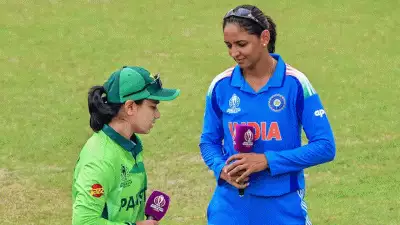 വീണ്ടും ഹസ്തദാന വിവാദം; പാക് ക്യാപ്റ്റന് കൈ കൊടുക്കാതെ ഹർമൻ