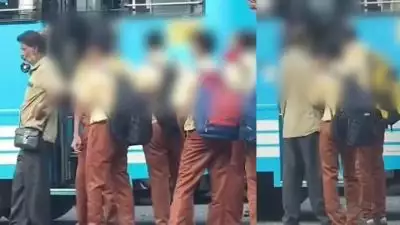 'വീട്ടിൽ പോവണ്ടേ ചേട്ടാ... കണ്ടക്ടറോട് കൈകൂപ്പി വിദ്യാർത്ഥി, നടക്കില്ലെന്ന് പ്രൈവറ്റ് ബസ് കണ്ടക്ടർ'; സംഭവം വടക്കാഞ്ചേരിയില്‍, പരാതി നൽകി എസ്എഫ്ഐ