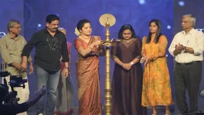 കേരളത്തിലെ മുന്‍നിര ഓണ്‍ലൈന്‍ സാരി ഡെസ്റ്റിനേഷനാവാന്‍ ഡിജിറ്റല്‍ ലോകത്തേക്ക് ടുലൈന്‍; ഇ-കൊമേഴ്സ് പ്ലാറ്റ്ഫോമായ 'ടുലൈന്‍.ഇന്‍' ഉടന്‍ ആരംഭിക്കും