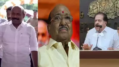 വെള്ളാപ്പള്ളി നടേശനൊപ്പമുള്ള പരിപാടി ഒഴിവാക്കി മന്ത്രിമാര്‍; അസൗകര്യം അറിയിച്ച് രമേശ് ചെന്നിത്തലയും എം ലിജുവും; പരിപാടി ഒഴിവാക്കി സംഘാടകരും